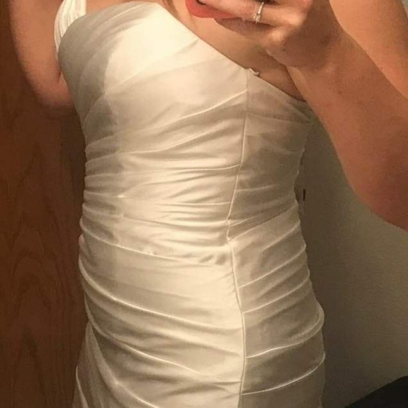 Wedding Dress - Picture 8 of 8